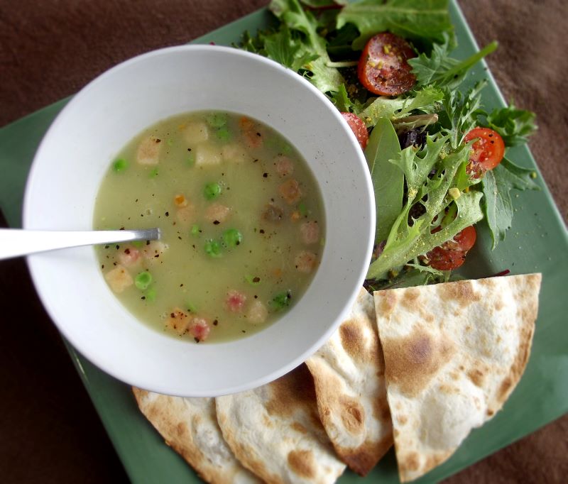 Hearty Pea and Ham Soup